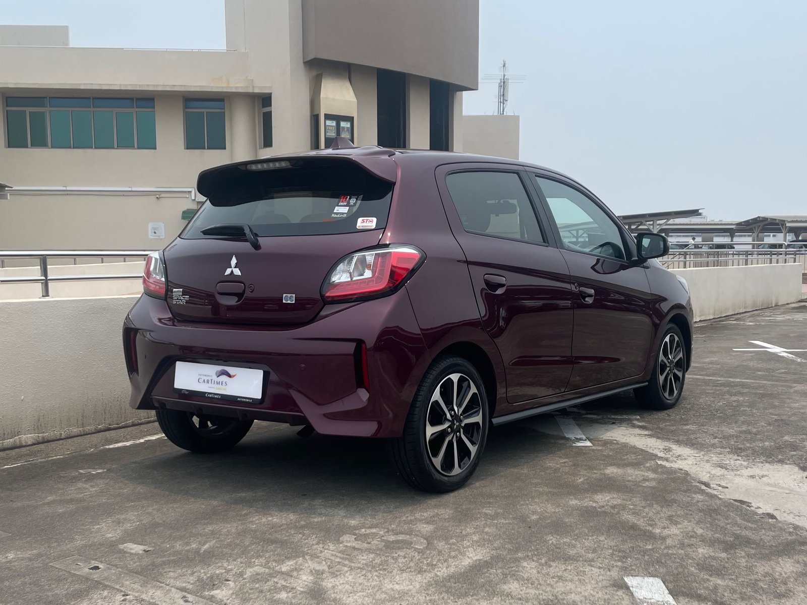 Mitsubishi Space Star 1.2 photo 2